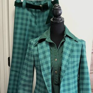 1970's Vintage compete Kelly green, plaid pantsuit, size 8